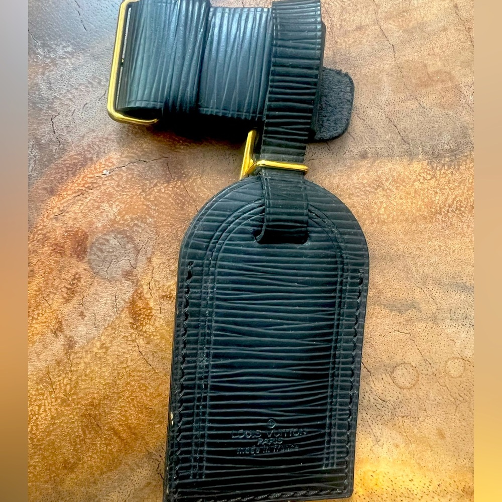 VGUC Louis Vuitton Black Epi Leather Luggage Tag with Poignet